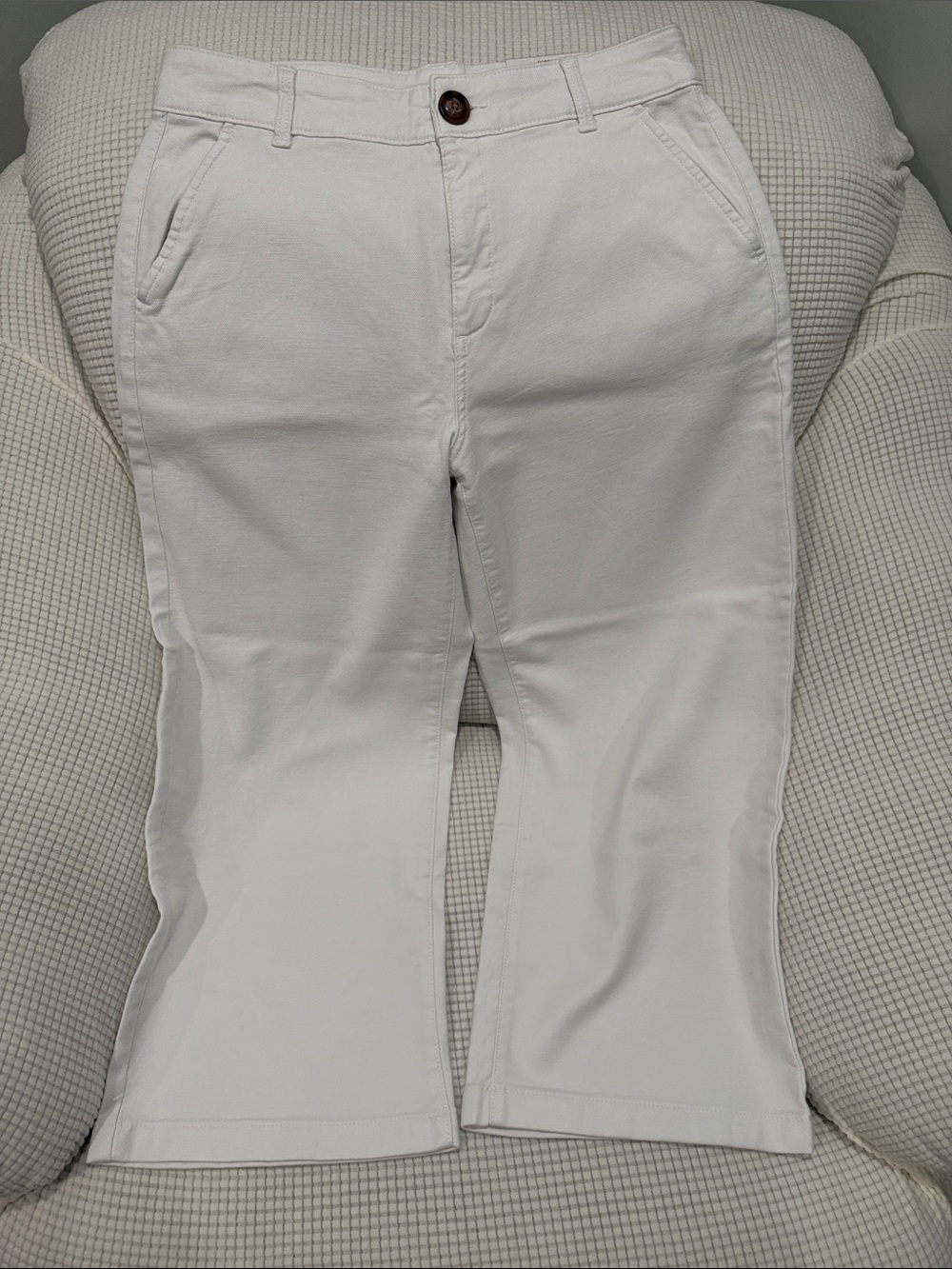 Style & Co. White Capris